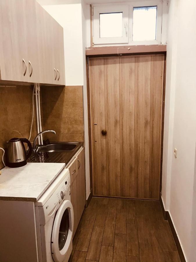 Studio Apartment Near Republic Square エレバン エクステリア 写真