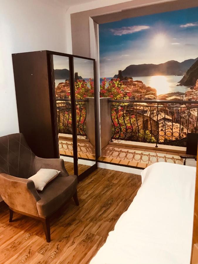 Studio Apartment Near Republic Square エレバン エクステリア 写真
