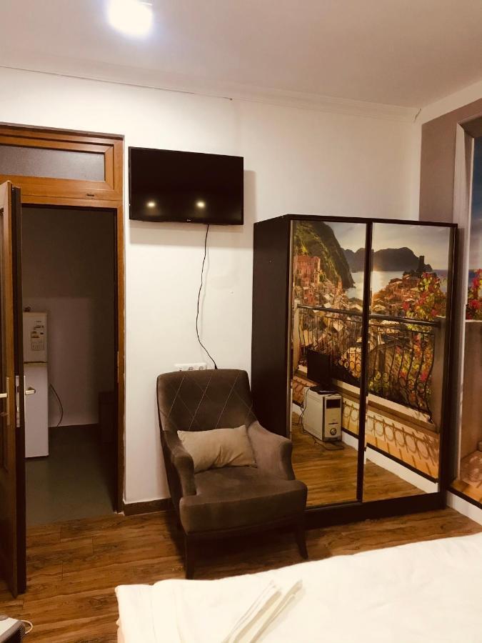 Studio Apartment Near Republic Square エレバン エクステリア 写真